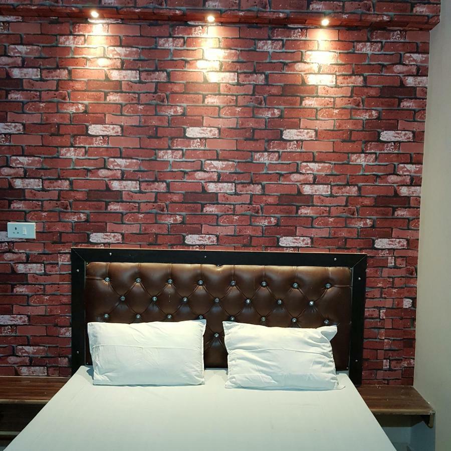 Hotel Varanasi Ganges 外观 照片