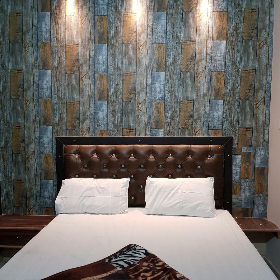 Hotel Varanasi Ganges 外观 照片