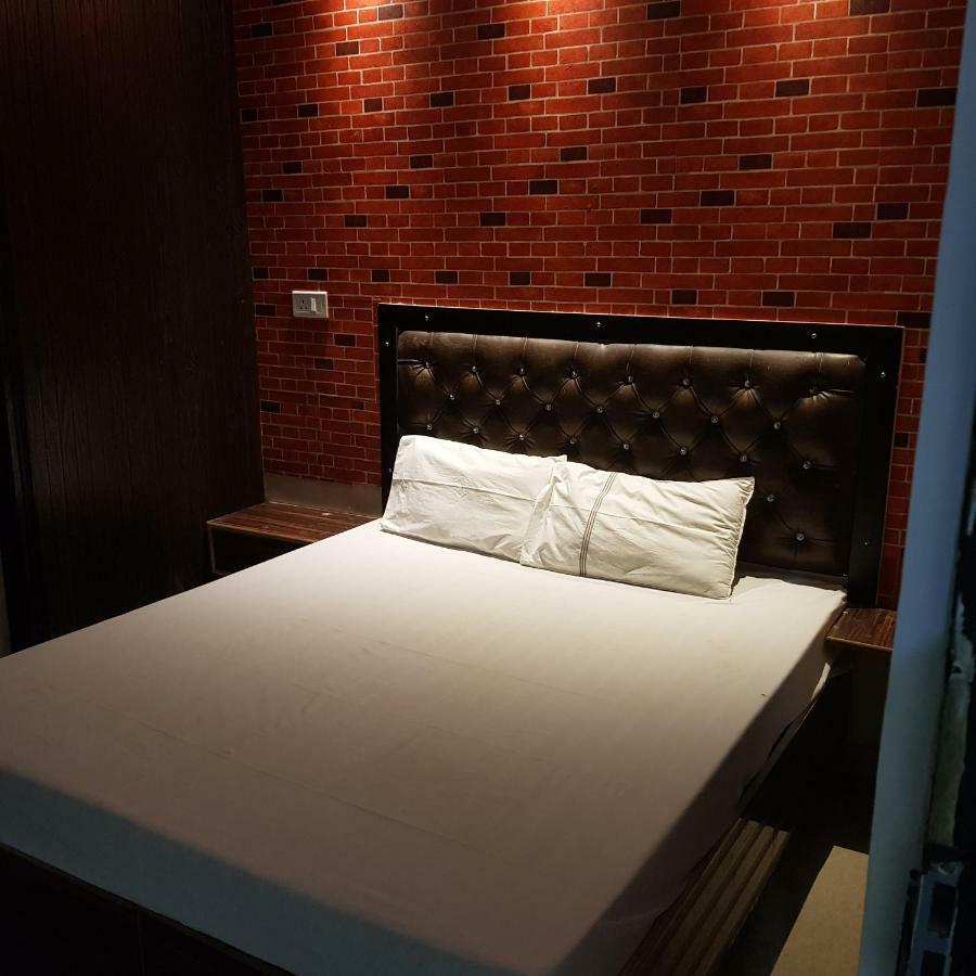 Hotel Varanasi Ganges 外观 照片