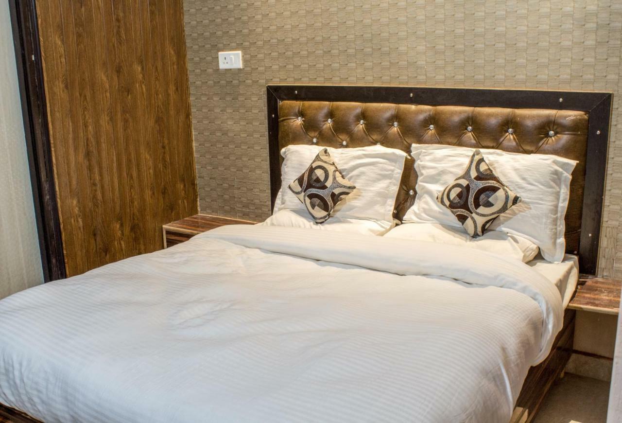 Hotel Varanasi Ganges 外观 照片