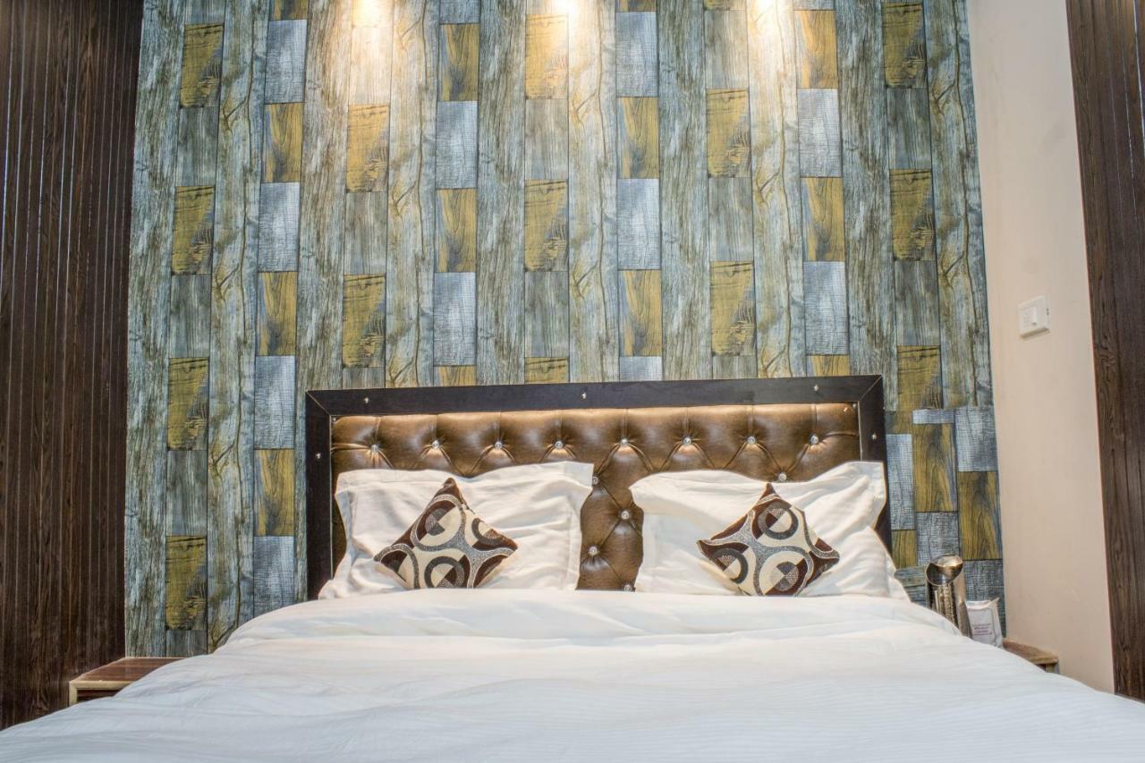 Hotel Varanasi Ganges 外观 照片